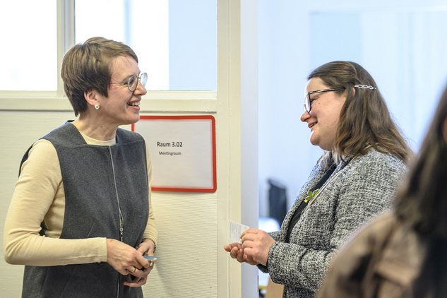 DeZIM lunch discussion: Unsichtbare Lasten sichtbare Stärke