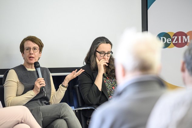 DeZIM lunch discussion: Unsichtbare Lasten sichtbare Stärke